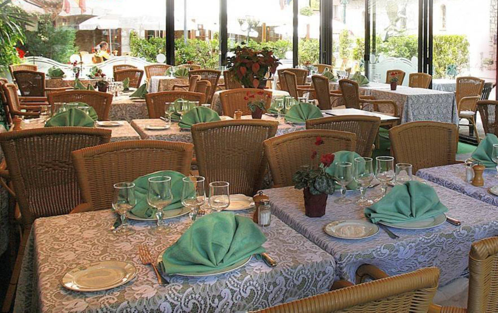 Hotel Logis Le Relais Imperial Saint-Vallier-de-Thiey Exterior foto