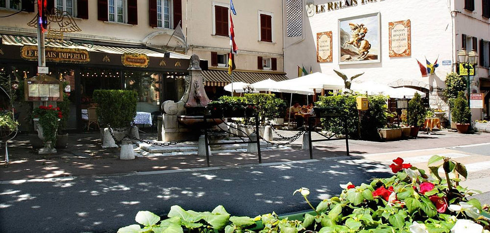 Hotel Logis Le Relais Imperial Saint-Vallier-de-Thiey Exterior foto